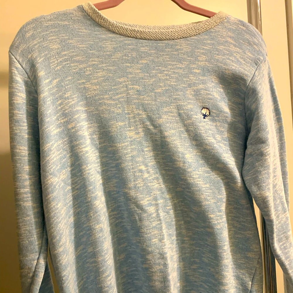 Light blue sweater, Size Medium